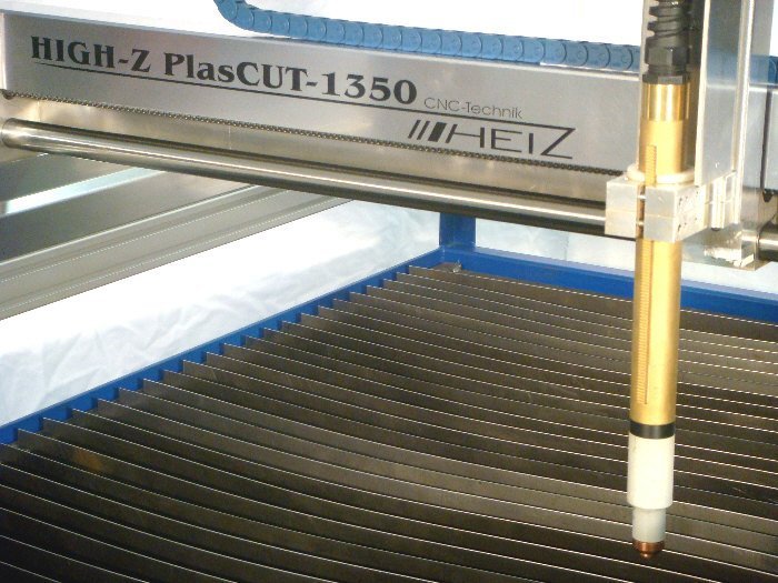 Plasmaschneidanlage CNC Detail Brücke