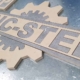 Zweifarbige Keramikfliesenplatten geschnitten mit HPC