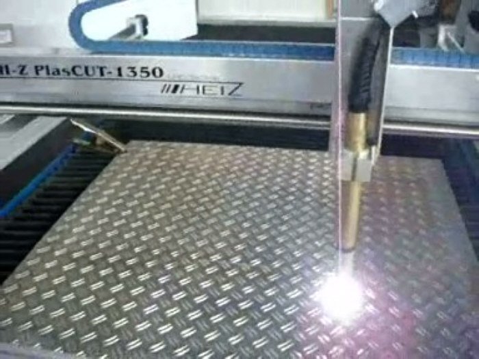 CNC Plasmaschneider