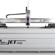 flowJET-2515 Wasserstrahlschneidanlage Frontansicht