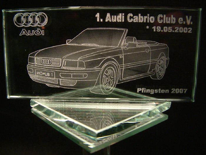 Glasgravur Pokal Audi