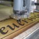 Holzschild auf cnc- Fraese