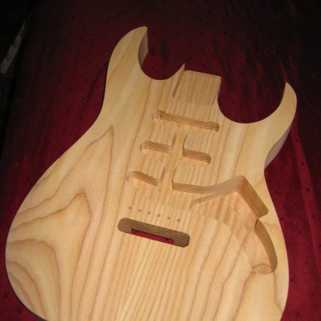 Holzbearbeitung am Beispiel Gitarren