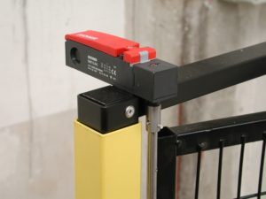 Lichtschranke der Maschinen - Umhausung