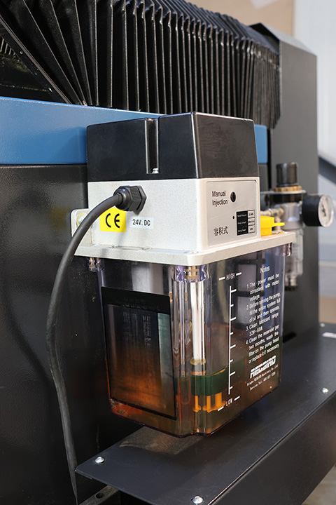 Portalfräsmaschine T-Rex Servo und Zentralschmierung