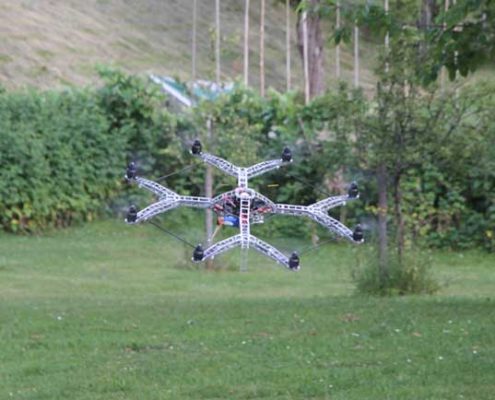 ultra leichter octocopter flug
